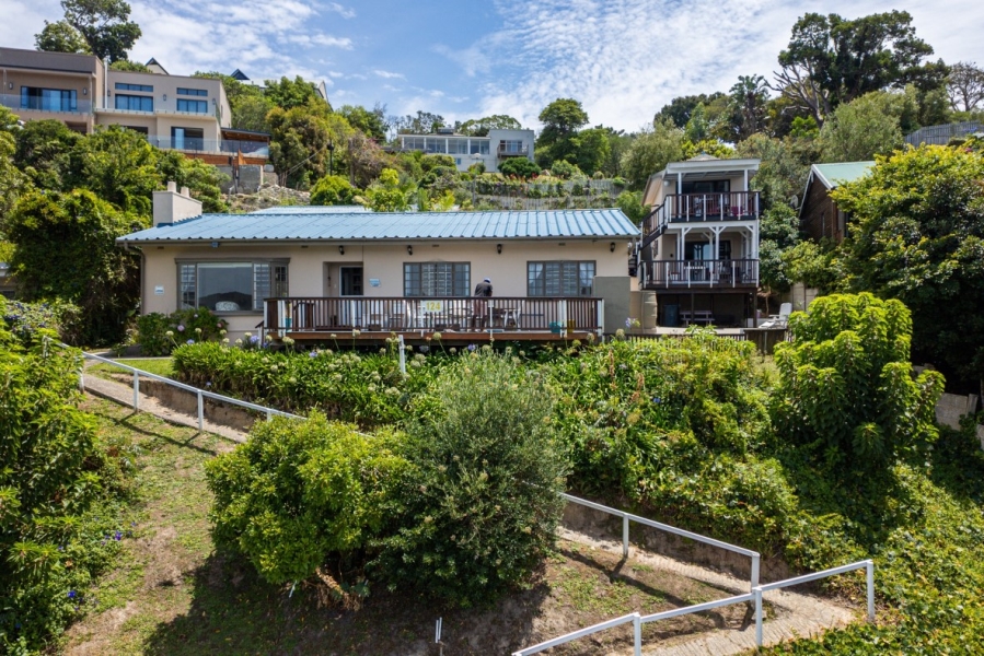 5 Bedroom Property for Sale in Paradise Western Cape